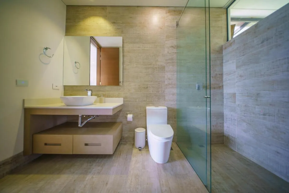 Luxury Mansion 8 Bed, Heated Pool, Jacuzzi & Gym Vila Medellín 0*,