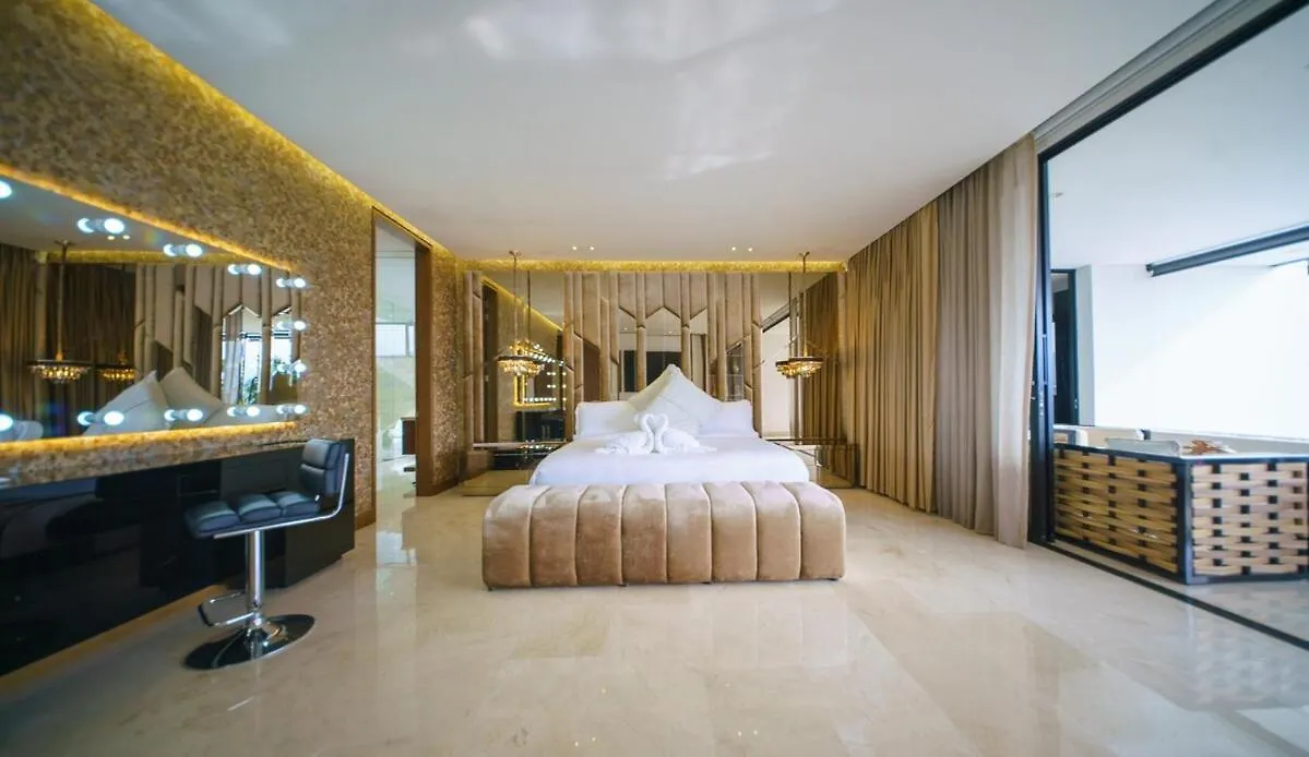Luxury Mansion 8 Bed, Heated Pool, Jacuzzi & Gym Vila Medellín Villa