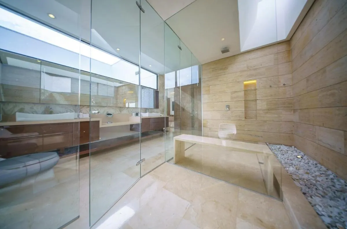Luxury Mansion 8 Bed, Heated Pool, Jacuzzi & Gym Vila Medellín Villa