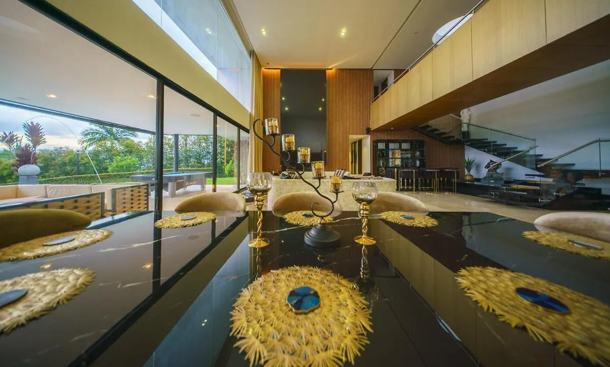 Luxury Mansion 8 Bed, Heated Pool, Jacuzzi & Gym Vila Medellín