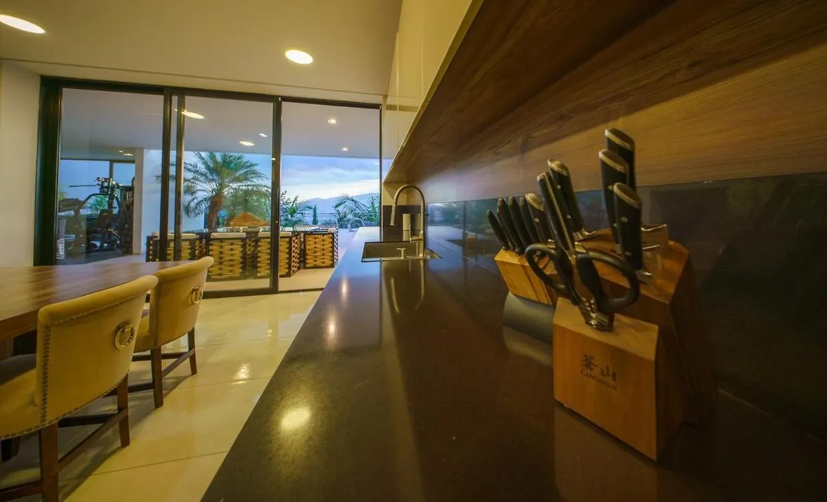 Luxury Mansion 8 Bed, Heated Pool, Jacuzzi & Gym Vila Medellín Villa