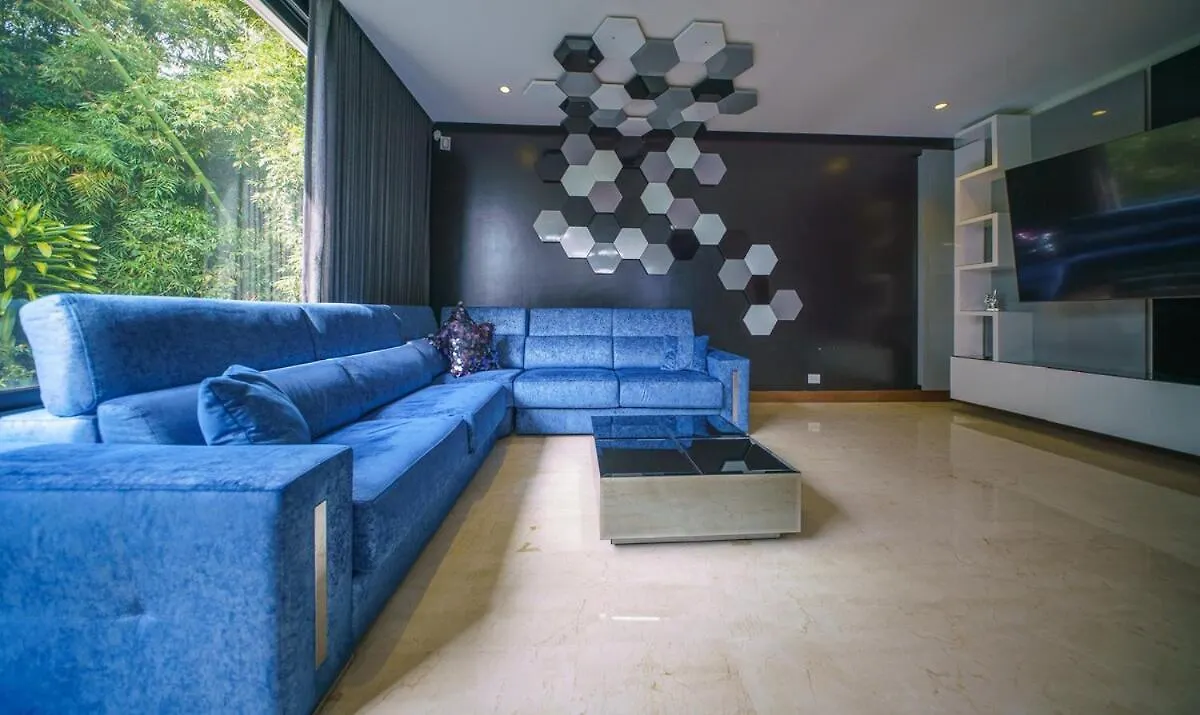 Luxury Mansion 8 Bed, Heated Pool, Jacuzzi & Gym Vila Medellín Colômbia