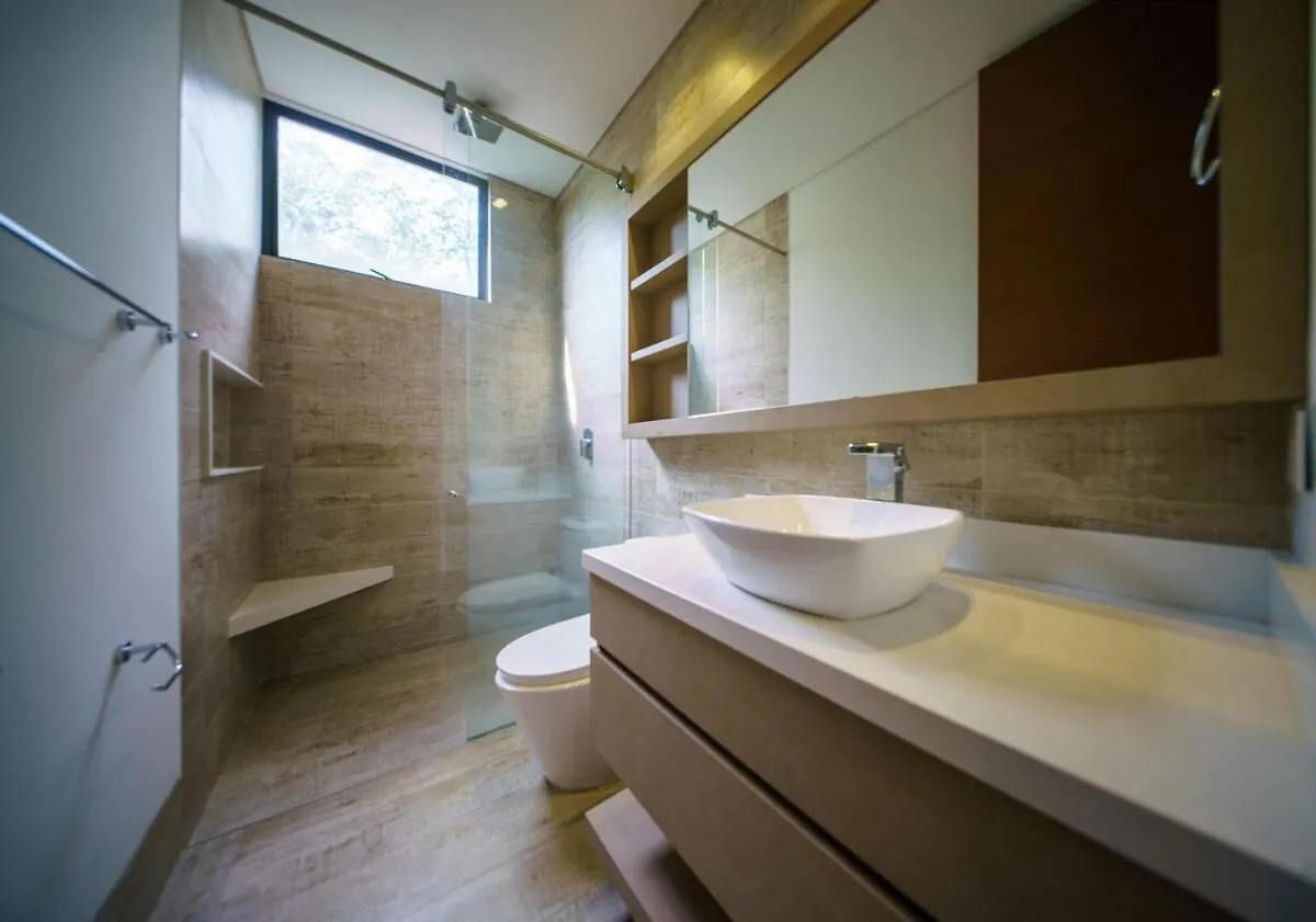 Villa Luxury Mansion 8 Bed, Heated Pool, Jacuzzi & Gym Medellín