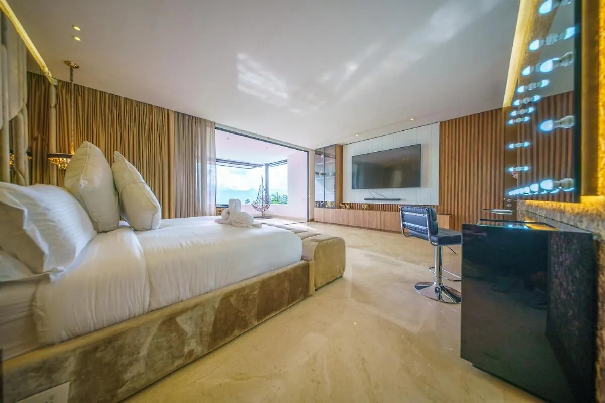 Villa Luxury Mansion 8 Bed, Heated Pool, Jacuzzi & Gym Medellín Kolumbien
