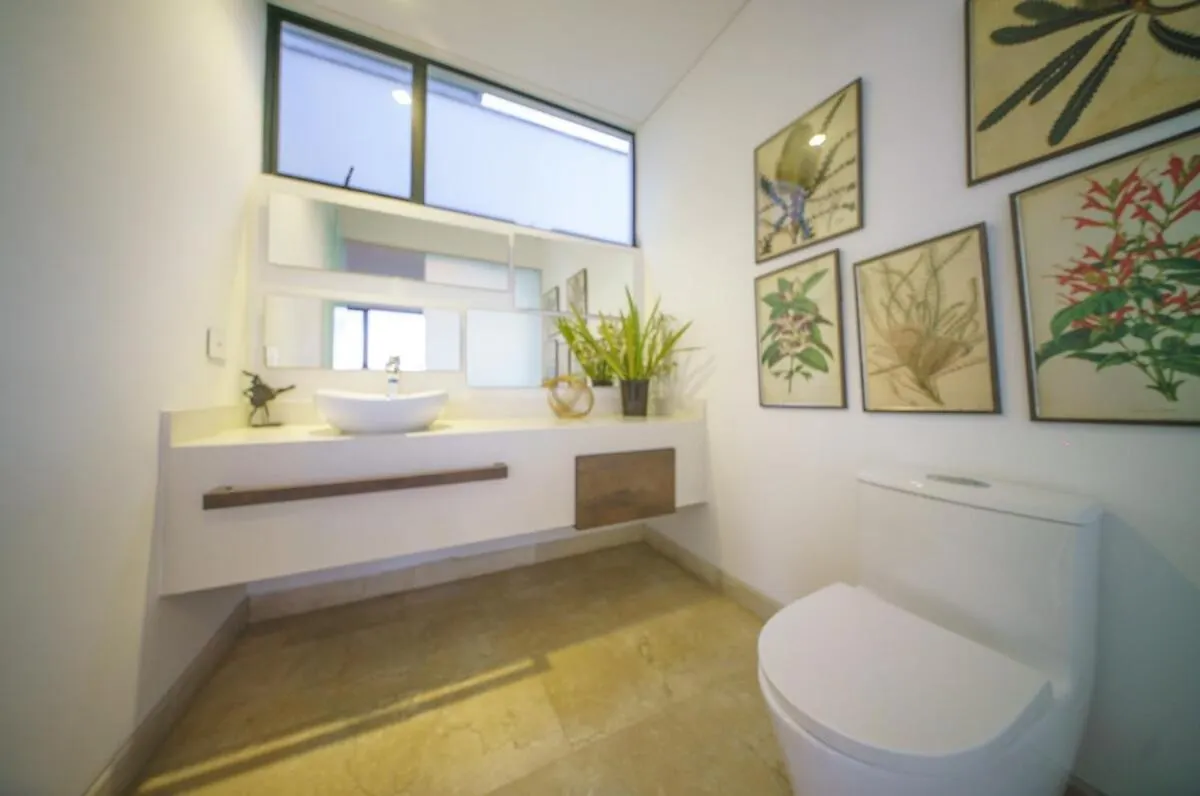 Villa Luxury Mansion 8 Bed, Heated Pool, Jacuzzi & Gym Medellín